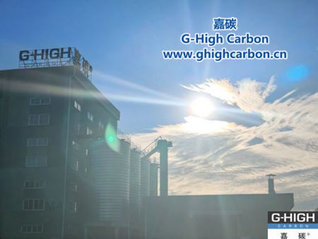 下班時(shí)分，天空上演白云盛宴，員工紛紛記錄美好時(shí)刻。